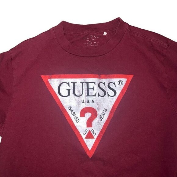 GUESS Burgundy Triangle Logo T-Shirt Size Medium - Picture 3 of 7